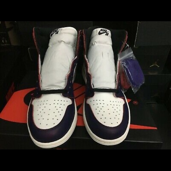 Nike SB Air Jordan 1 Lakers Chicago “Court Purple” main image 5